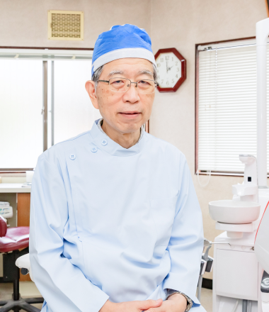 院長　青柳　公夫